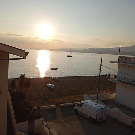Mansarda Con Terrazzo Vista Mare Villa Oliveri Ngoại thất bức ảnh