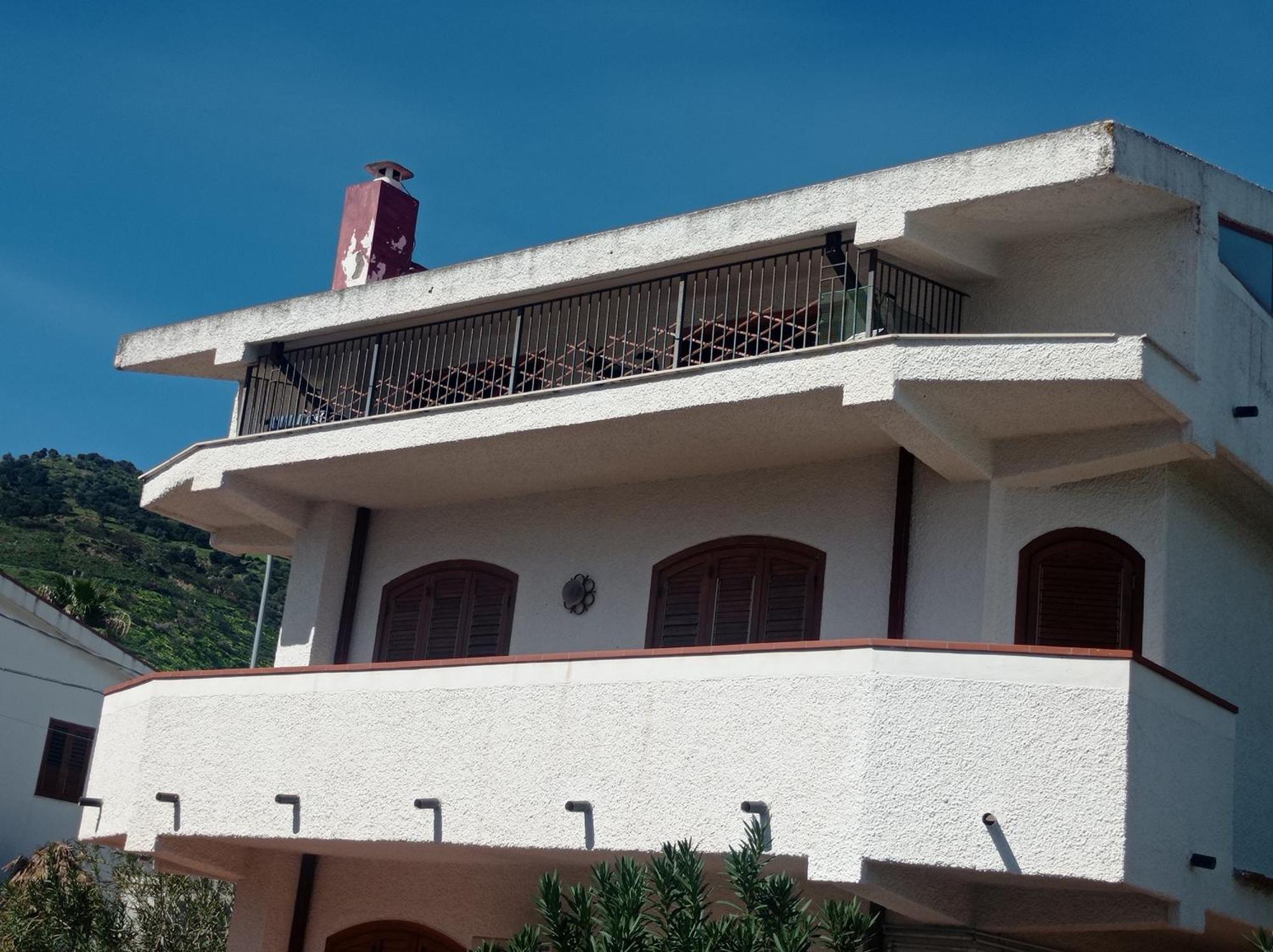 Mansarda Con Terrazzo Vista Mare Villa Oliveri Ngoại thất bức ảnh